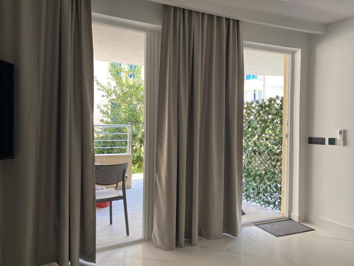 Deluxe Pool Apartment 4 Петровац Экстерьер фото